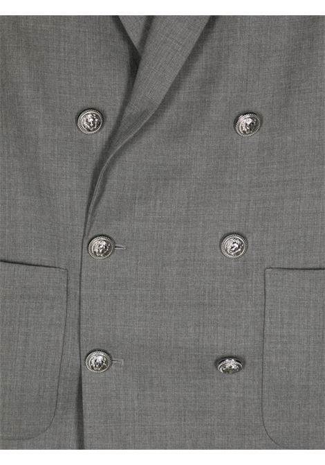 Giacca doppiopetto grigio con bottoni argenti e etichetta sul polso Balmain kids BALMAIN PARIS KIDS | GIACCHE E GIUBBINI | BV2Q14I0231810